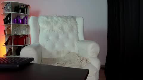 Snapshot of genesis073 chatting on February 2025 03:24:01 AM genesis073 online show from February 2025 03:24:01 AM