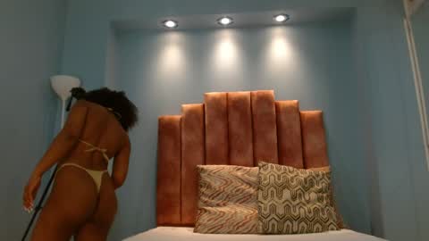 Snapshot of genesis_moretz chatting on March 2026 05:30:02 AM GENESIS online show from March 2026 05:30:02 AM