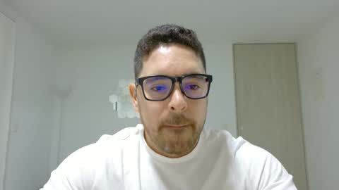 genesis_wb online show from May 2026 01:44:01 AM