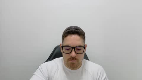 genesis_wb online show from May 2026 10:29:01 PM