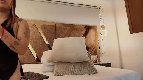 Snapshot of genessis__david_ chatting on September 2025 03:50:01 AM Genessis and David online show from September 2025 03:50:01 AM