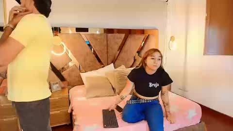 Snapshot of genessis__david_ chatting on September 2025 11:42:01 PM Genessis and David online show from September 2025 11:42:01 PM