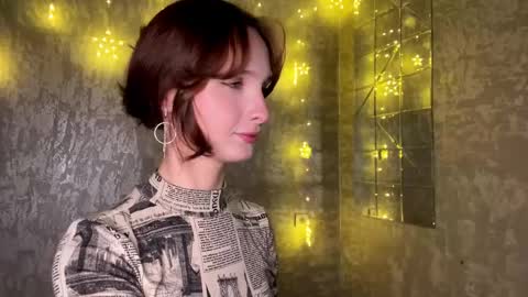 Riana online show from May 2026 04:50:02 AM