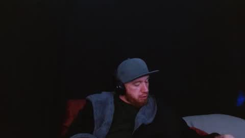 Snapshot of genitalwars chatting on February 2026 06:22:02 AM genitalwars online show from February 2026 06:22:02 AM