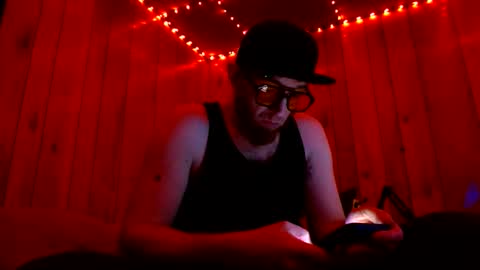 Snapshot of genitalwars chatting on March 2026 03:40:01 AM genitalwars online show from March 2026 03:40:01 AM