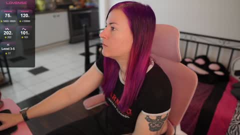 Snapshot of gennyrock chatting on February 2025 05:46:01 PM Genny Rock and online show from February 2025 05:46:01 PM