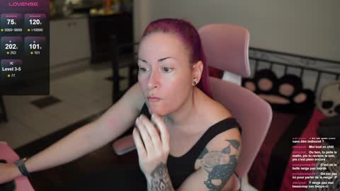 Snapshot of gennyrock chatting on February 2025 11:49:01 PM Genny Rock and online show from February 2025 11:49:01 PM