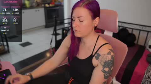 Snapshot of gennyrock chatting on February 2025 08:34:02 PM Genny Rock and online show from February 2025 08:34:02 PM