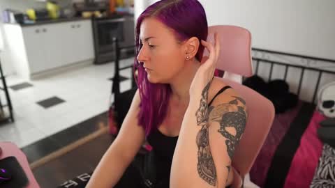 Snapshot of gennyrock chatting on February 2025 03:20:02 PM Genny Rock and online show from February 2025 03:20:02 PM