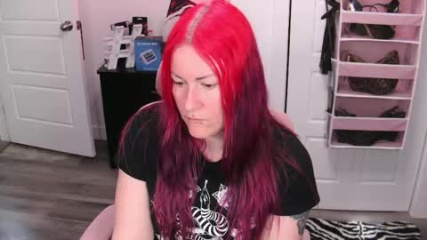 Genny Rock   and  online show from May 2026 04:15:01 PM