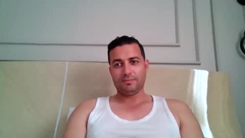 genteldevil online show from May 2026 02:14:01 PM