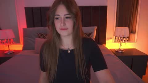 gentleadellee online show from December 2025 01:29:01 PM