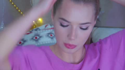 Snapshot of gentlerossi chatting on December 2024 10:11:01 PM GentleRossi online show from December 2024 10:11:01 PM