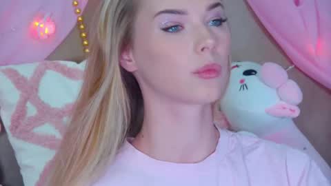 Snapshot of gentlerossi chatting on March 2025 03:15:02 PM GentleRossi online show from March 2025 03:15:02 PM