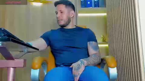 Snapshot of george_diesell_ chatting on September 2025 10:31:01 PM George online show from September 2025 10:31:01 PM