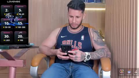 Snapshot of george_diesell_ chatting on September 2025 10:00:01 PM George online show from September 2025 10:00:01 PM