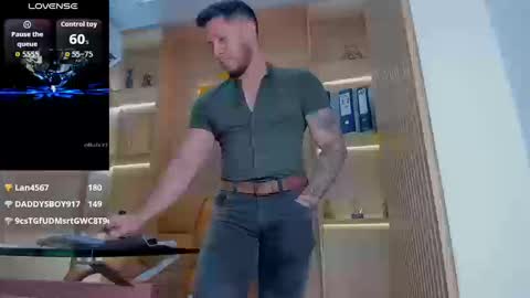 Snapshot of george_diesell_ chatting on September 2025 12:12:01 AM George online show from September 2025 12:12:01 AM