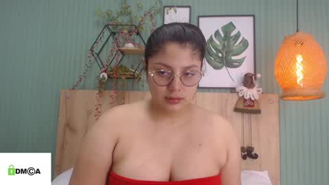 Snapshot of george_jonnes69 chatting on December 2024 10:22:02 AM Geo J online show from December 2024 10:22:02 AM
