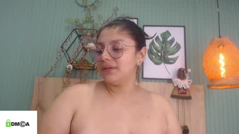 Snapshot of george_jonnes69 chatting on January 2025 12:53:02 PM Geo J online show from January 2025 12:53:02 PM