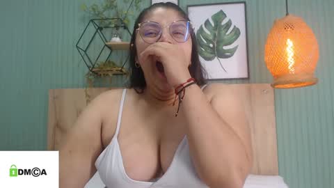 Snapshot of george_jonnes69 chatting on January 2025 09:51:02 AM Geo J online show from January 2025 09:51:02 AM