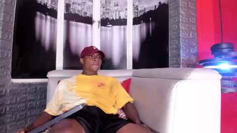 G E O R G E online show from December 2025 04:09:01 AM