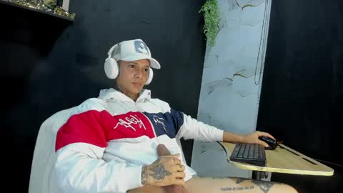 Snapshot of george_prince2 chatting on April 2026 05:52:01 AM independent model online show from April 2026 05:52:01 AM