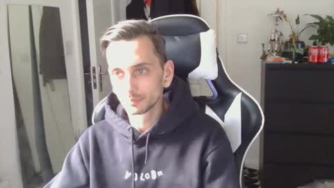 georgek0011 online show from March 2026 04:40:01 PM