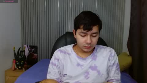 Snapshot of georgesmith_1 chatting on April 2026 03:37:02 AM GEORGE online show from April 2026 03:37:02 AM