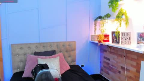 Georgina Coule online show from December 2024 12:00:02 PM