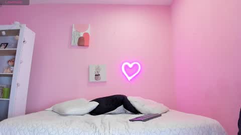 Snapshot of georgina_ferri_ chatting on September 2025 05:38:01 PM GEORGINA FERRI online show from September 2025 05:38:01 PM