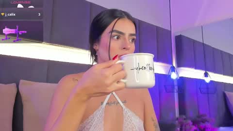 Snapshot of georginna_sins chatting on December 2024 04:03:02 AM Kendal online show from December 2024 04:03:02 AM