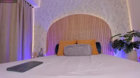 Snapshot of georginna_sins chatting on September 2025 09:04:01 PM Kendal online show from September 2025 09:04:01 PM