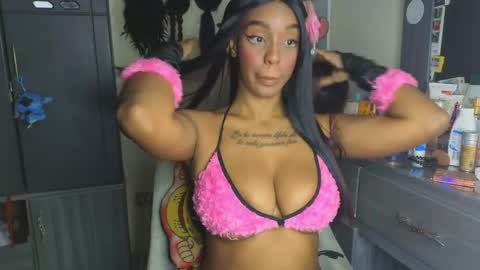 georgiss_ online show from April 2026 06:11:02 AM