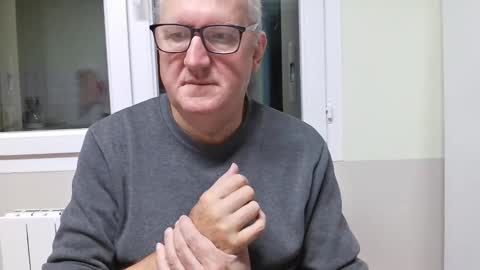 Snapshot of gerardlp131313 chatting on November 2025 08:43:02 PM gerardlp131313 online show from November 2025 08:43:02 PM