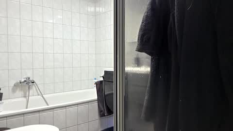 Snapshot of germinator33 chatting on November 2025 08:57:02 AM germinator33 online show from November 2025 08:57:02 AM