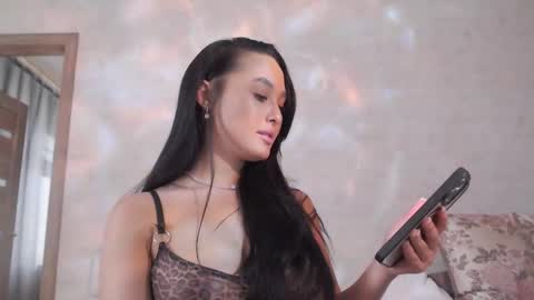 Snapshot of germiona_shine chatting on January 2025 06:06:02 AM Germiona online show from January 2025 06:06:02 AM