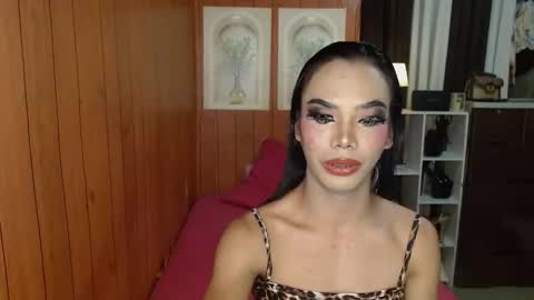 Sidneymorens online show from November 2025 02:11:01 PM