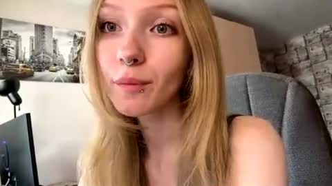 Sophie online show from June 2026 05:39:02 AM