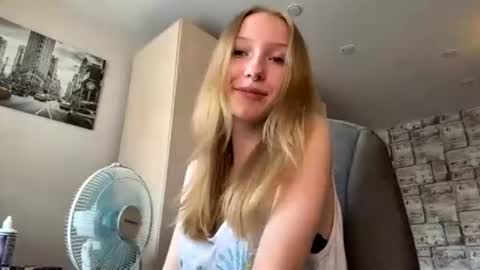 Sophie online show from July 2026 04:17:02 AM
