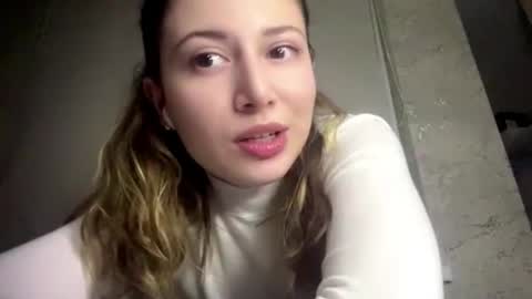 Snapshot of gertudewinfough chatting on December 2025 03:21:02 PM Diana online show from December 2025 03:21:02 PM