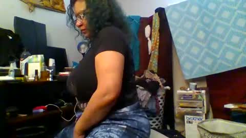 Snapshot of gertykeiner chatting on January 2025 06:04:01 PM aka BonedFilth online show from January 2025 06:04:01 PM