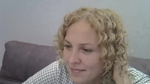 Snapshot of gessy_vellian8 chatting on October 2025 02:18:02 PM gessy_vellian8 online show from October 2025 02:18:02 PM