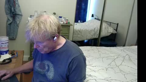 Gethyn online show from October 2025 07:01:02 PM