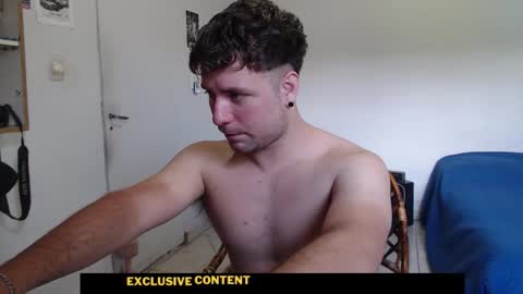 gferrari1996 online show from December 2025 04:33:01 PM