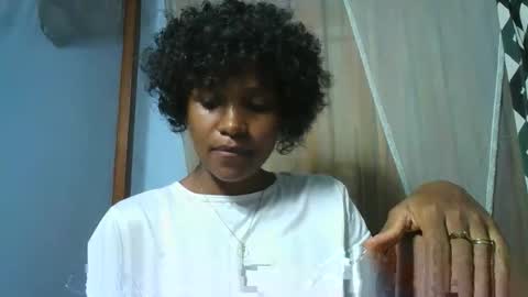 gggloria online show from November 2025 08:08:02 PM