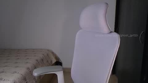 Im Jenn Next stream Monday - start -5 GMT online show from December 2025 02:39:01 AM