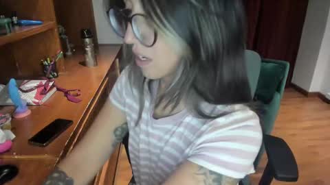 andy online show from February 2025 05:42:02 AM