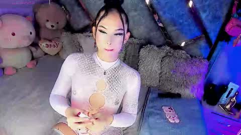 Snapshot of gia21xxx chatting on December 2025 05:57:02 AM Gia Ferrara online show from December 2025 05:57:02 AM