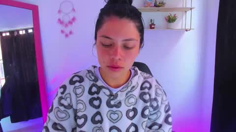 giaaaa   online show from March 2026 12:41:02 PM