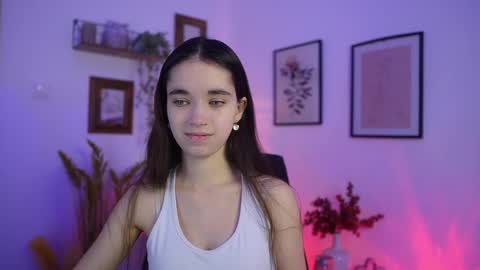 Snapshot of gia_paige18 chatting on November 2025 02:21:02 PM Gia Paige18 online show from November 2025 02:21:02 PM